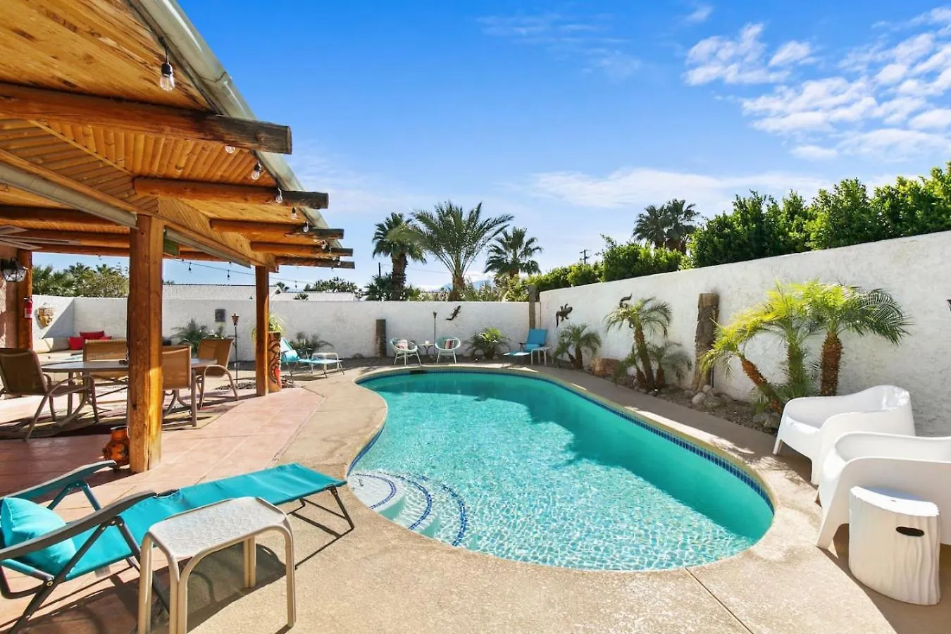 Tiki Dunes - Number 1 Palm Springs Magical Escape